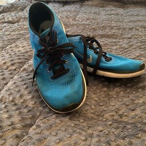 Nike running shoes for men